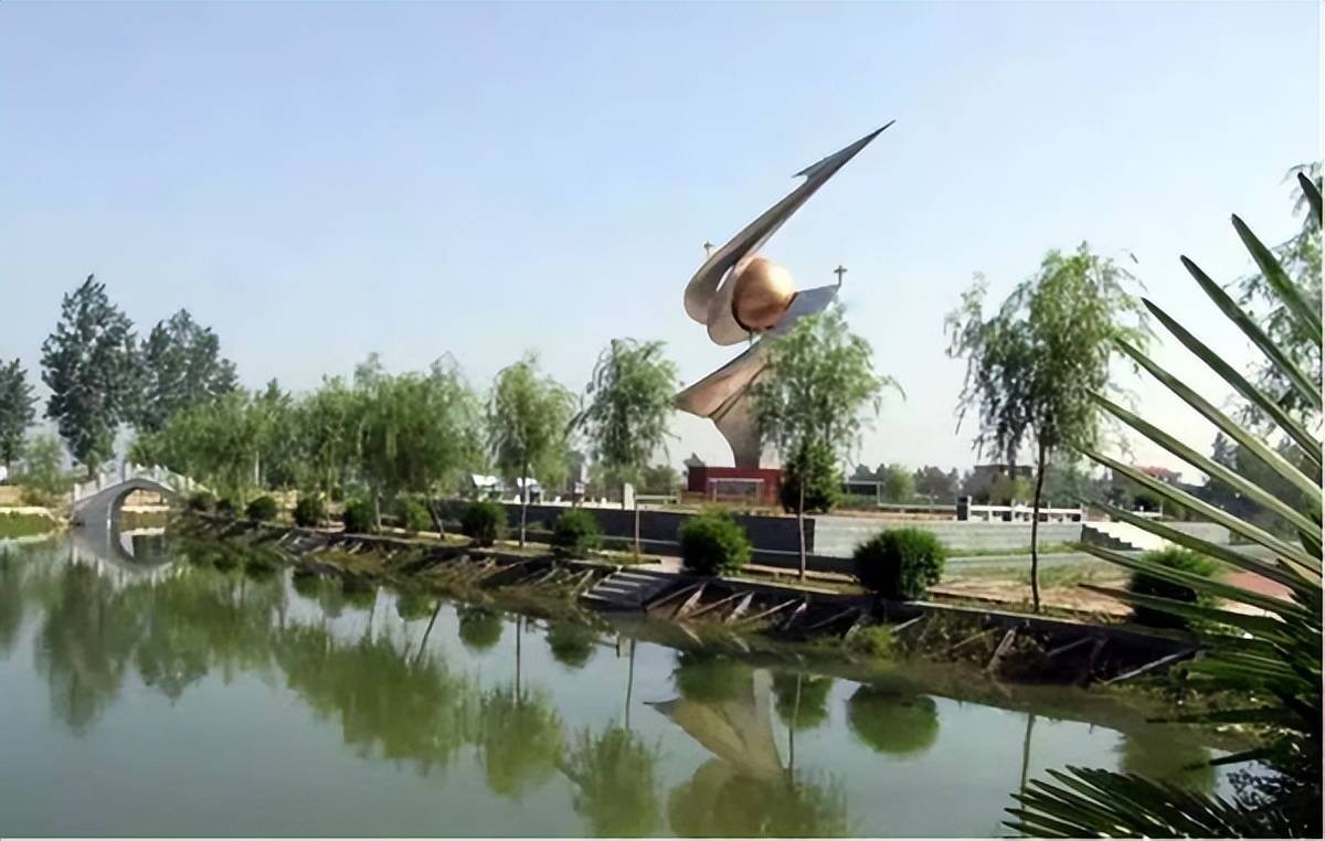 邓州市夏集镇:培育"生长点" 唱好"重头戏"_企业_群众_乡村