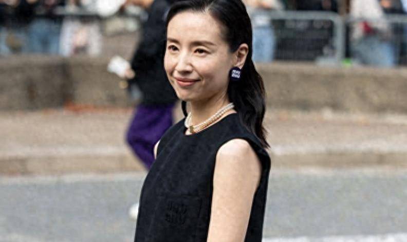 董洁再度暴瘦,参加活动引人震惊,近看如同大头娃娃_变化_职业_直播