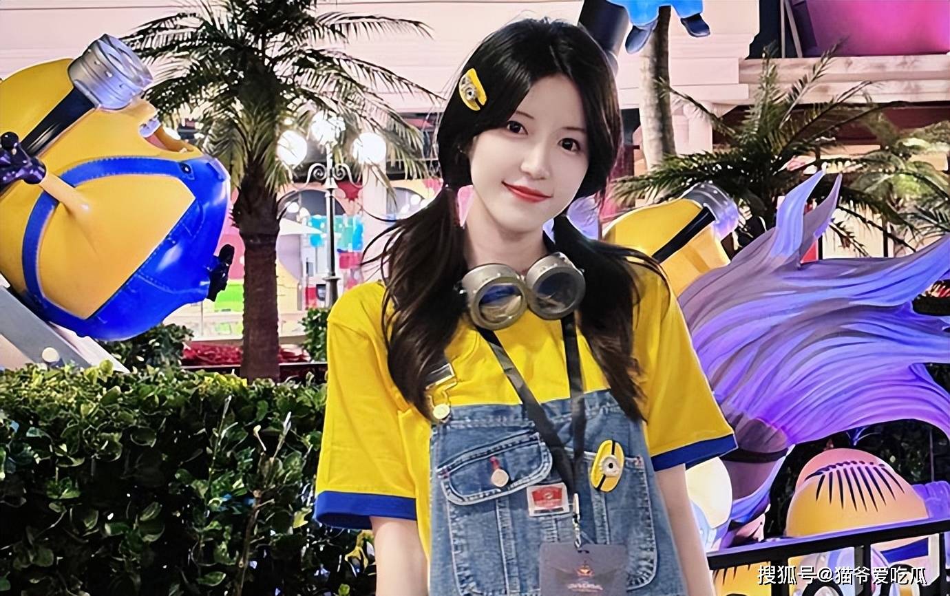 剧版《左耳》李珥扮演者:米咪真名引关注,曾与王思聪传绯闻_网络_作品