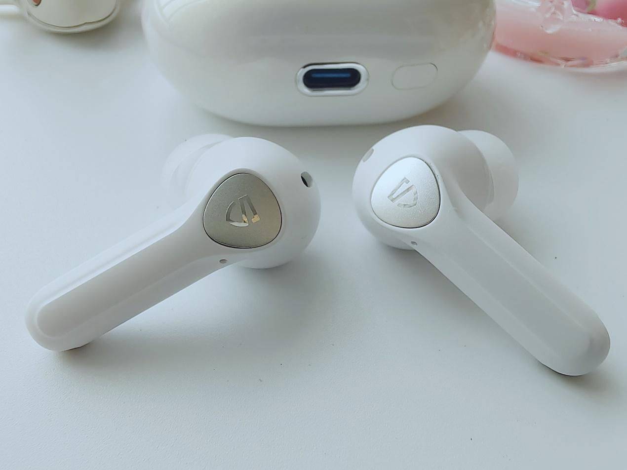 泥炭Air4 Pro耳机真实体验:完美音质,佩戴舒适,游戏开黑必备!