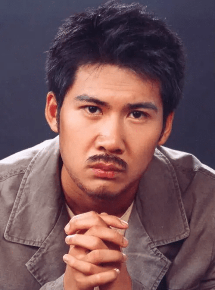 著名演员张世会:娶初恋女友为妻,如今儿子成了他们夫妻俩的骄傲_发展