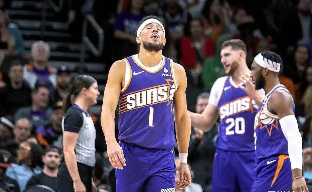 三巨头首秀来了,布克直言太兴奋,狂野西部止不住_比尔_比赛_本赛季