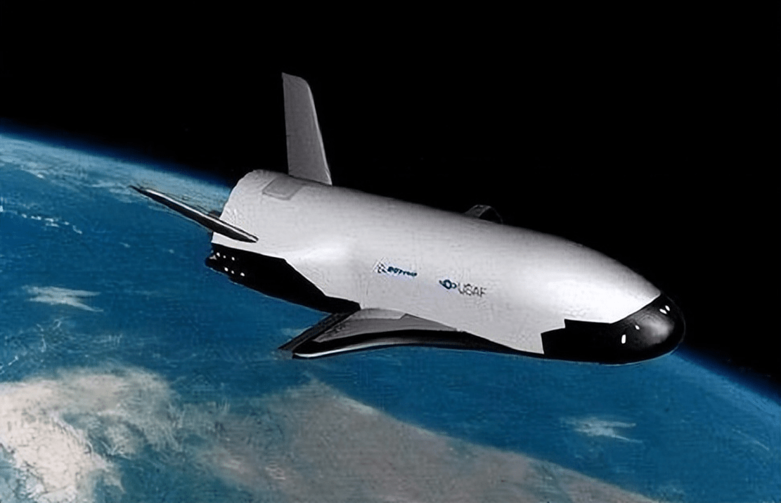 我国可复用航天器上天,美国x-37b将发射,中美为何齐射太空飞机_运载