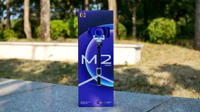 带稳定器的防抖自拍杆,支持AI人脸追踪:奥川M2 PRO体验