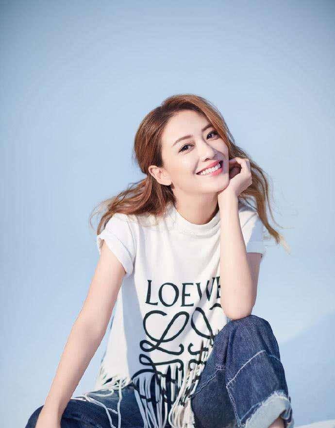 霸气的女人生活都不差,应采儿婚前谈过几个男友,嫁陈小春很幸福_感情