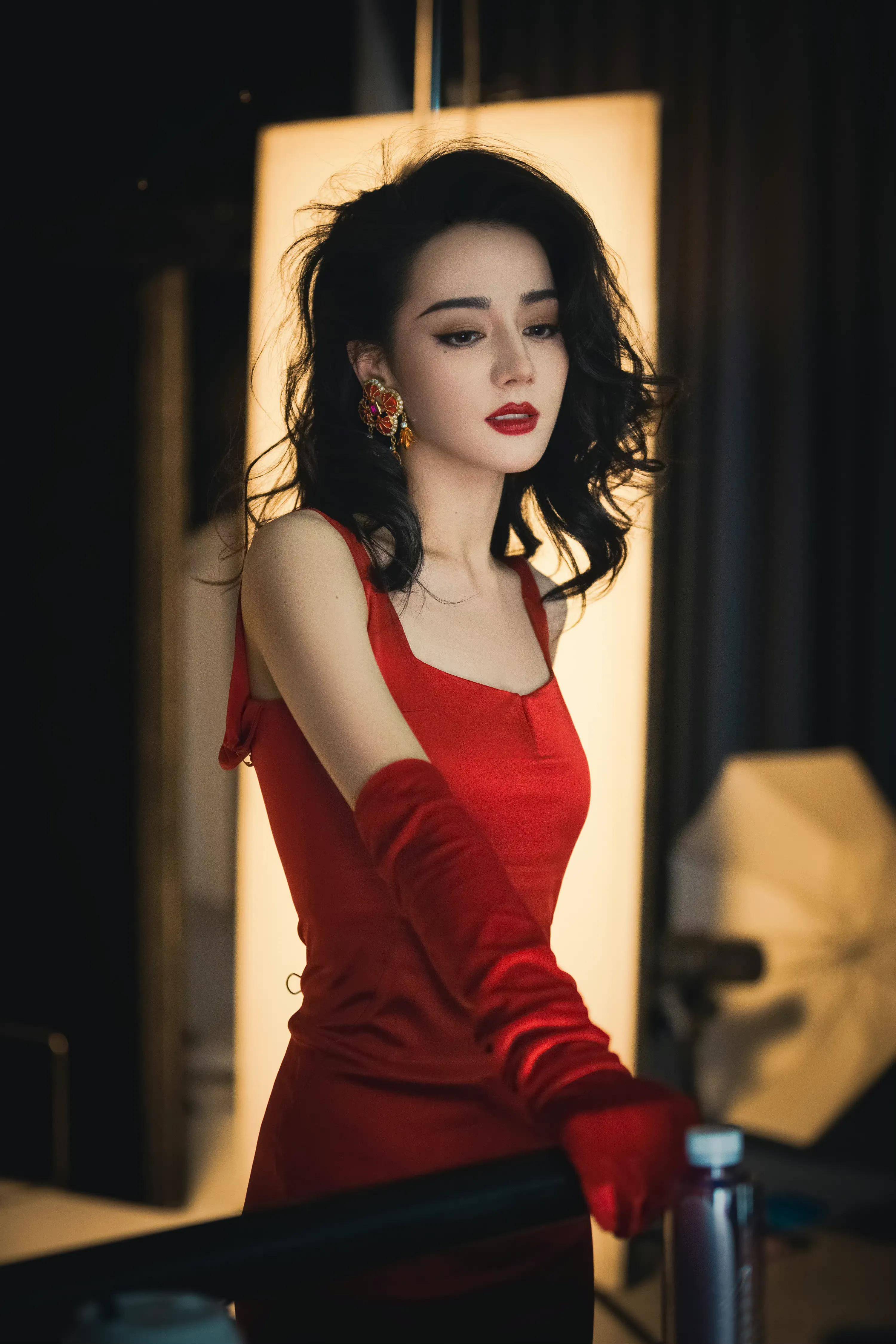 迪丽热巴被曝恋情隐孕,工作室声明含糊其辞被质疑_传闻_照片_网友