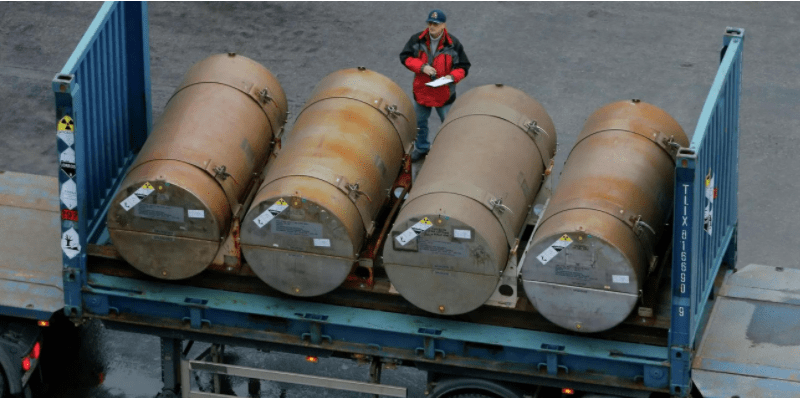 中国从俄购买25吨浓缩铀,台专家:可造1600枚核弹_俄罗斯_核武器_我国