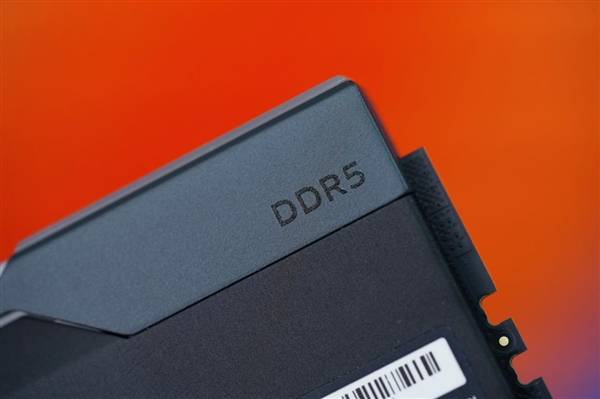 疾速7600MT/s！KELVV科赋CRAS V RGB DDR5内存图赏(图9)