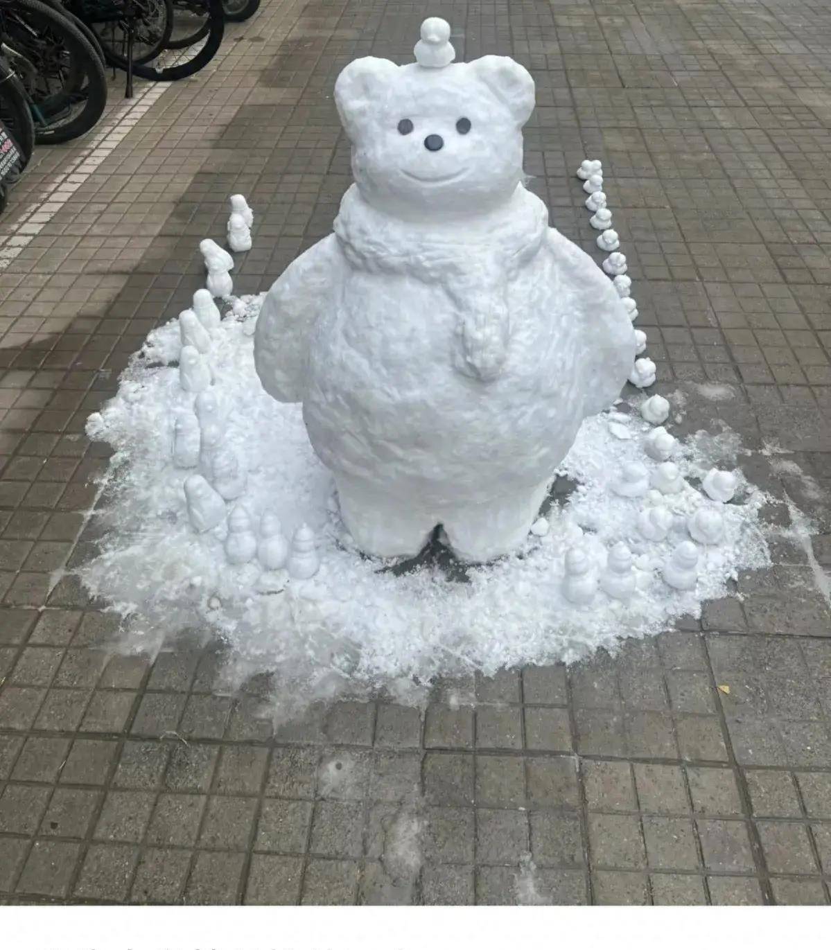 堆雪人图片大全 真实图片