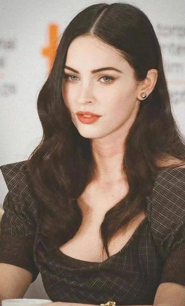 最性感的变形金刚女主 人间尤物_梅根-福克斯_天黑_基本