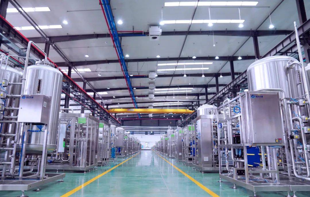 近年来楚天华通发展迅猛,2021年4月与长春市九台区政府签约,计划建设