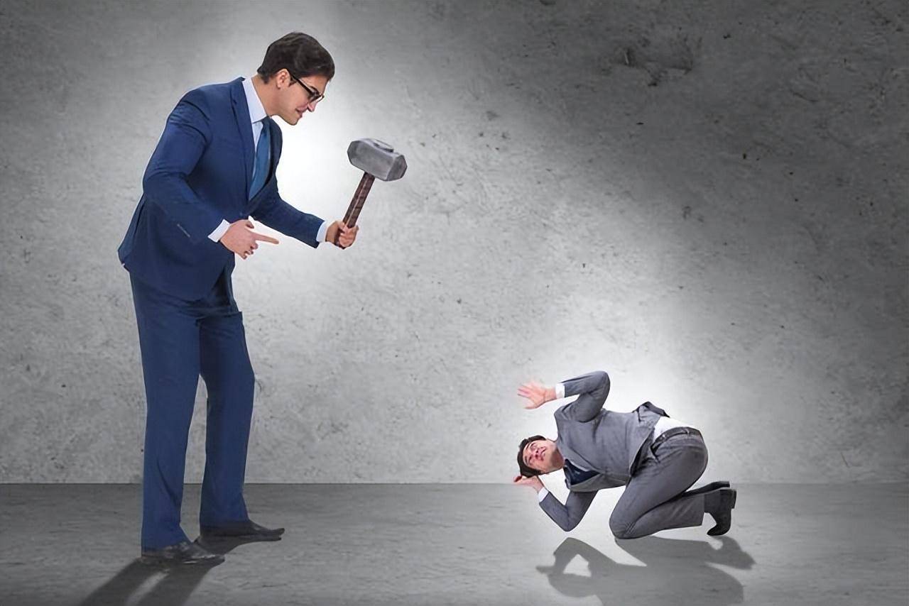 原因太厚黑了_打压_职场_震慑