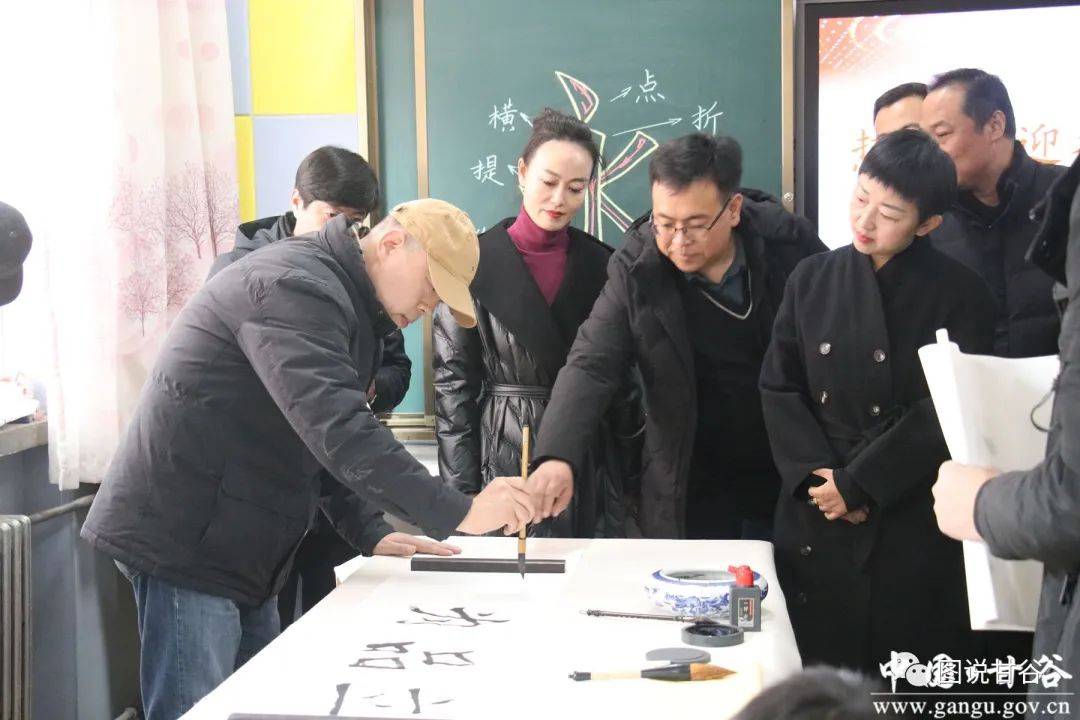 甘肃甘谷:教育部书画等级考试直属考点揭牌仪式在南街小学举行_文化