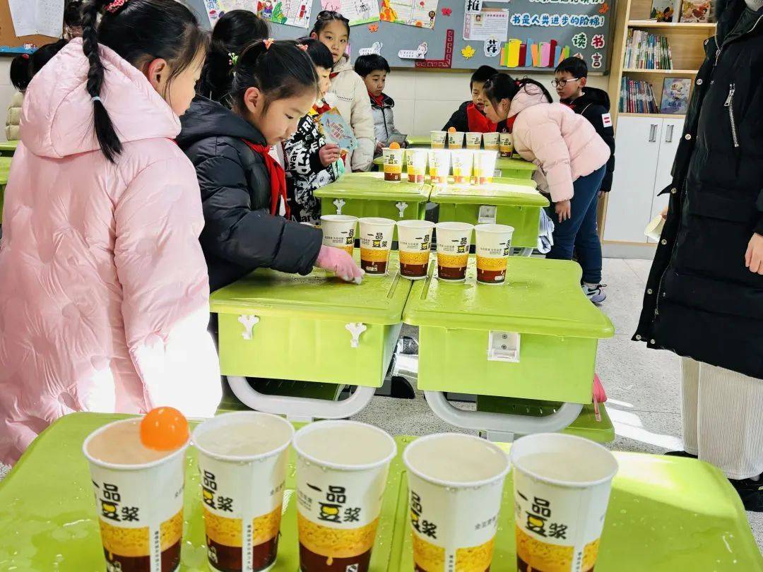 泰州实验学校开展第七届校园游戏节活动_挑战_乒乓_孩子