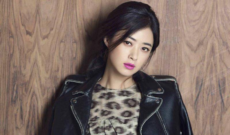 甩掉在一起13年的蒋欣,从三线降到十八线,现在的叶祖新怎么样了?