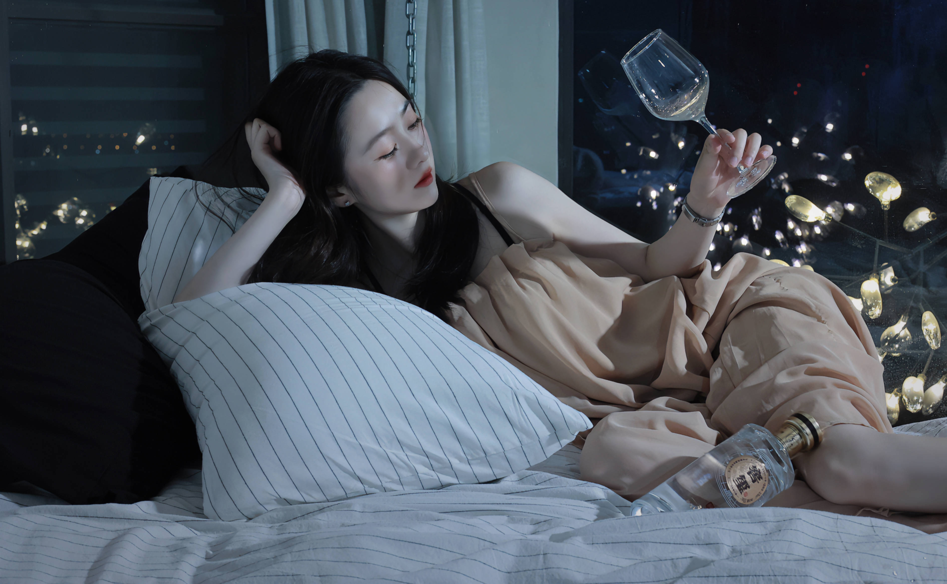 人生不过二两酒_思绪_少年时