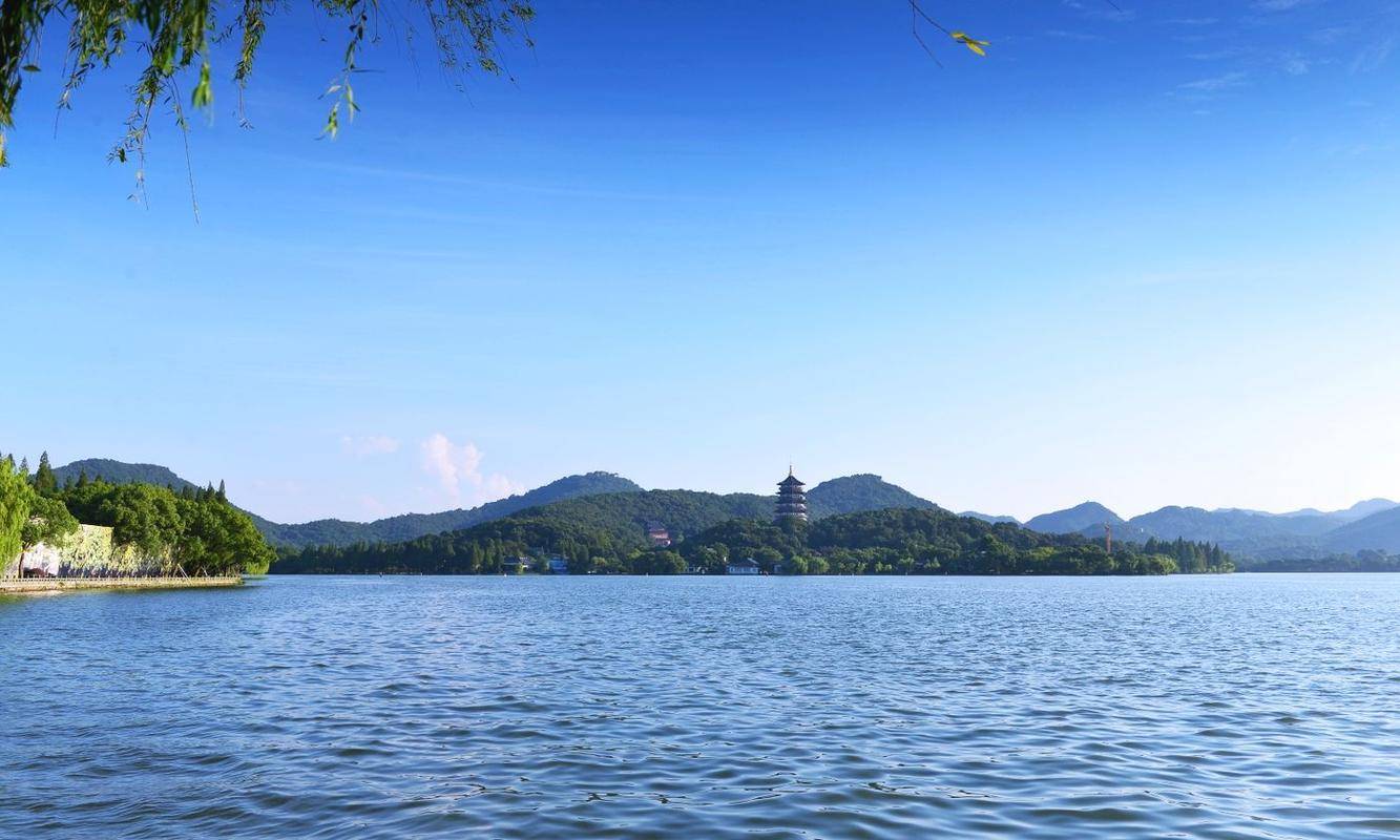 苏轼在杭州送别好友,填了一首词,蕴含哲理,余韵悠长_白居易_西湖_元稹