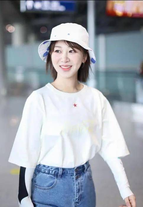 杨紫哪吒头俏皮可爱,笑容甜美充满活力_时尚_造型_照片