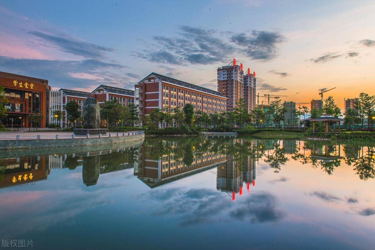 2023武汉晴川学院最好学科排名,信息与通信工程第209