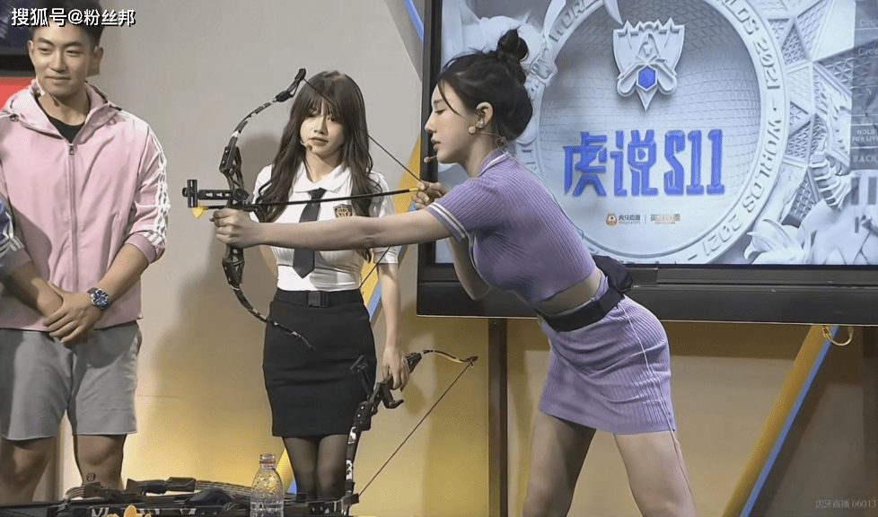 女主播直播效果搞砸,误以为地下恋情_网友_连麦_虎牙