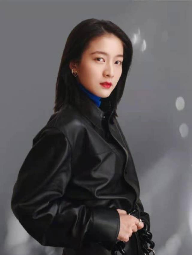 张雪迎发文回应姐姐怼粉:为保护家人,希望大家换位思考,网友:不如不发