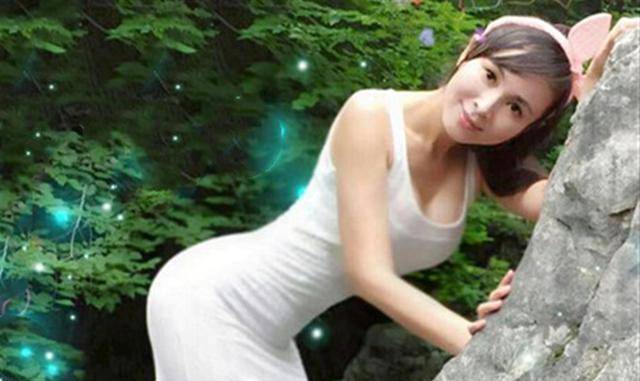 李壮平的女儿李勤,也就是李壮平"山鬼油画"中的"东方神女",在面对非议