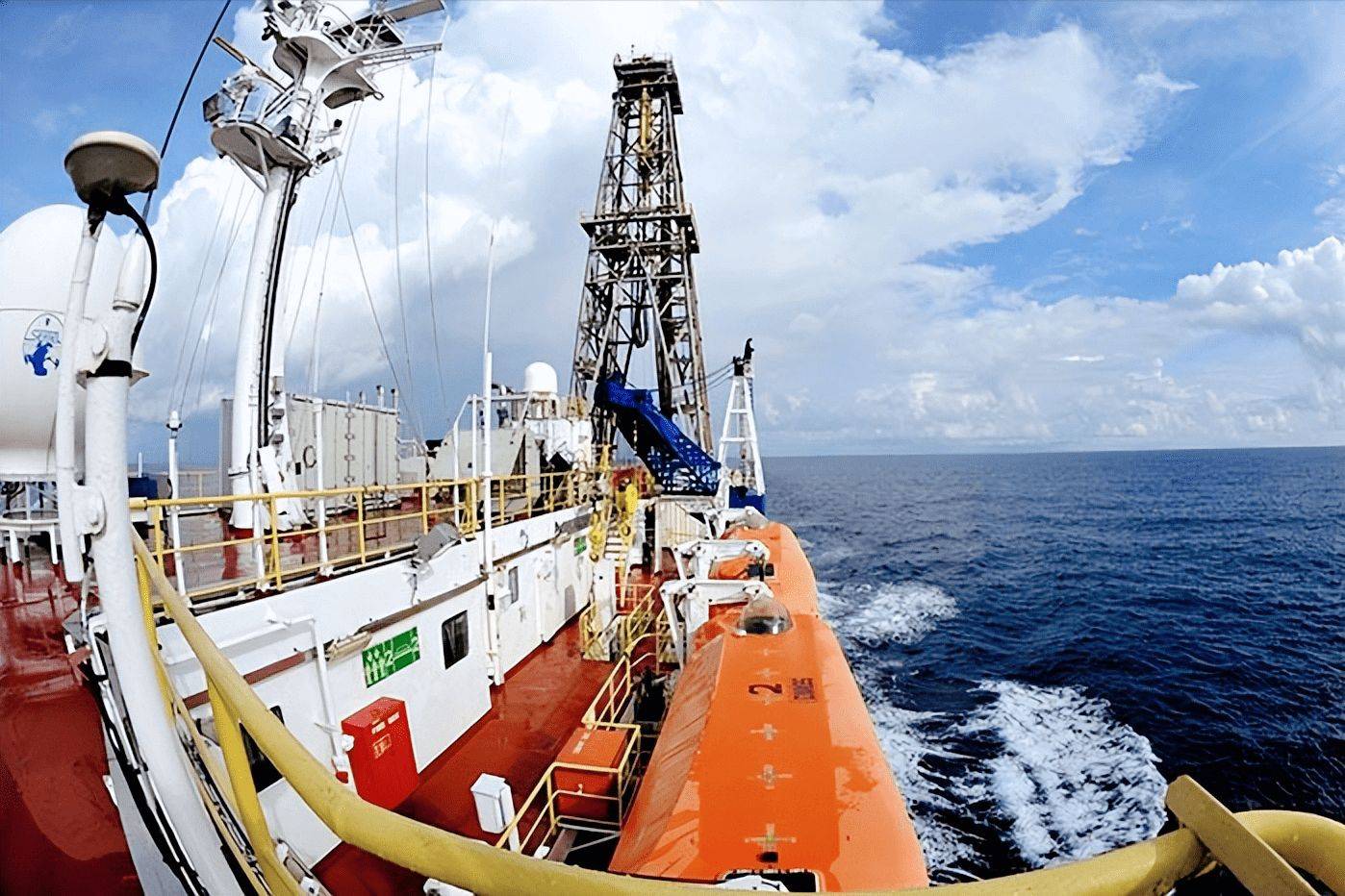 中国造一艘大洋钻探船,没想到造太好,一不小心就成了全球领先!