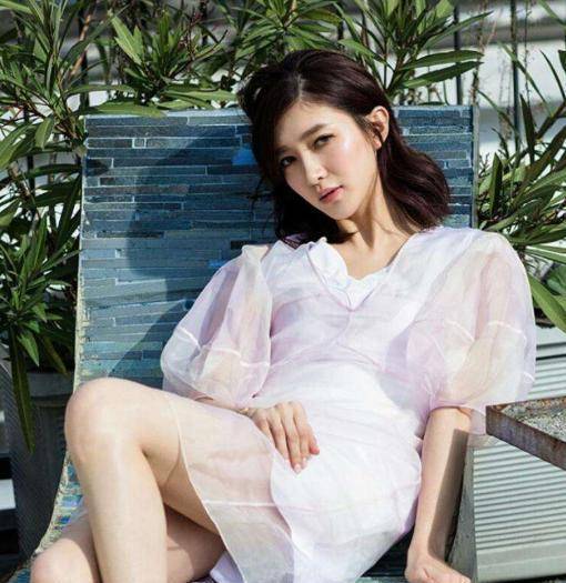 《清平乐》戏外宫斗,江疏影经纪人开撕张天爱,谁格局小一目了然_网友