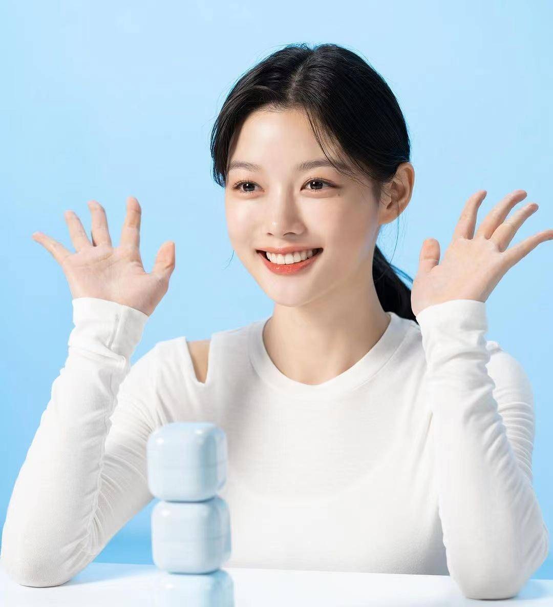 但金所炫和金裕贞的电视剧作品都停留在2021年,希望妹妹们早点带着新
