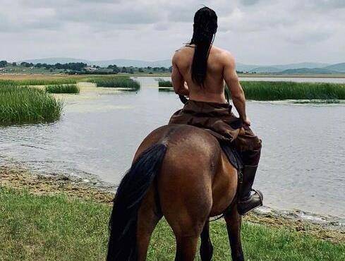 有种整容叫盛一伦,当初被嫌弃"奶油",如今再扮古装帅到不敢认_剧中