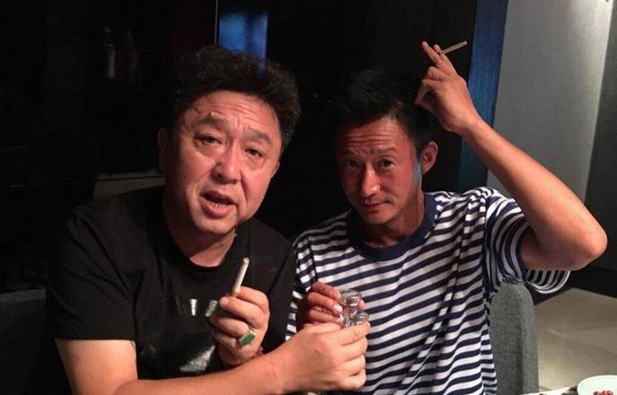 2015年,吴京出50万请于谦演《战狼2》,对方一口回绝:给钱不演_电影