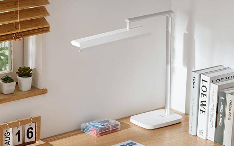 护眼台灯a和aa还有3a哪个好用？盘点那些好用的AA级护眼台灯