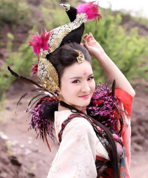在这之后,郑亦桐也参演了不少电视作品,像《封神英雄榜》,《急诊科