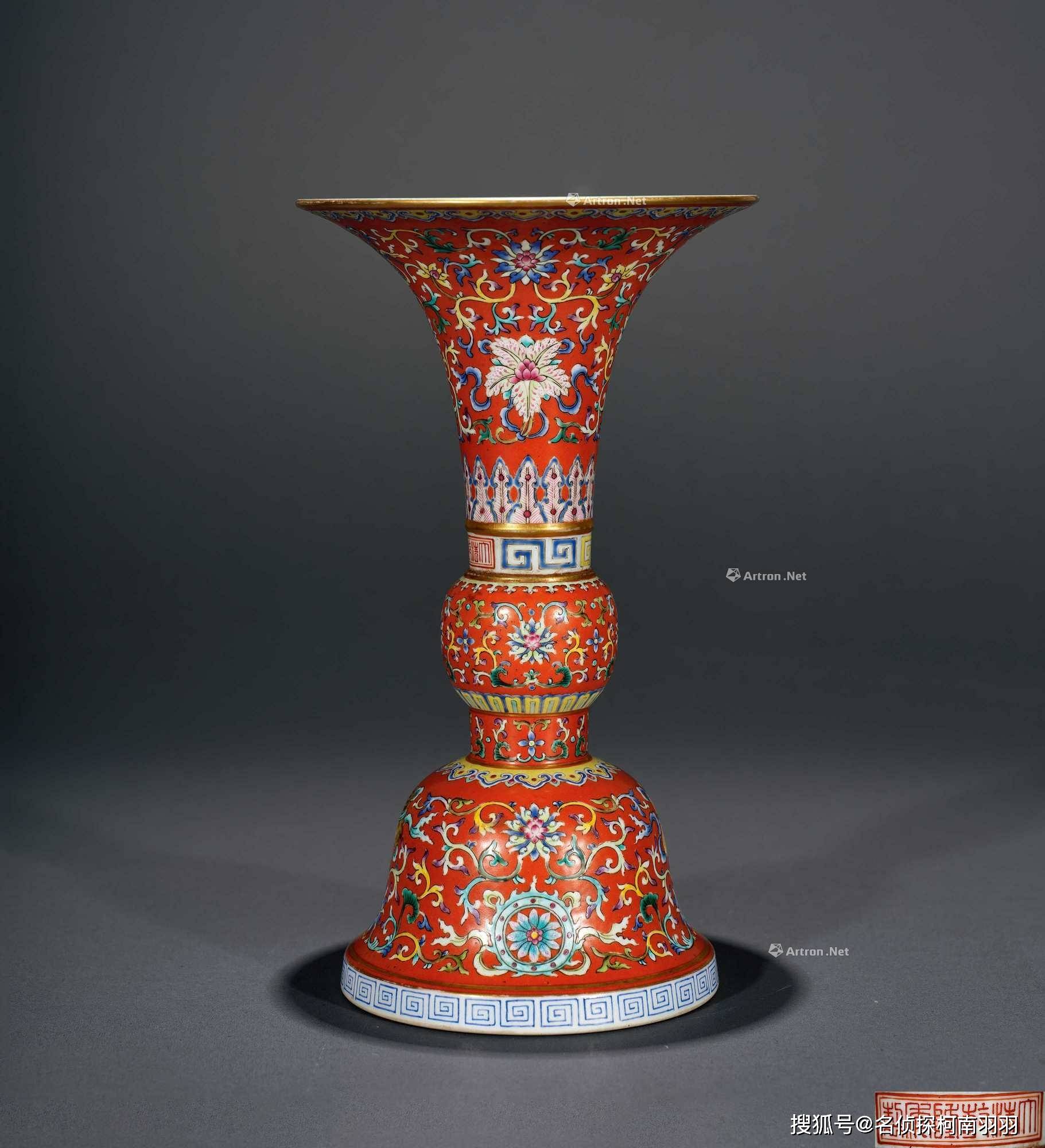 拍卖前瞻:清乾隆 珊瑚红地洋彩缠枝花卉纹花觚赏析_瓷器_征集_装饰