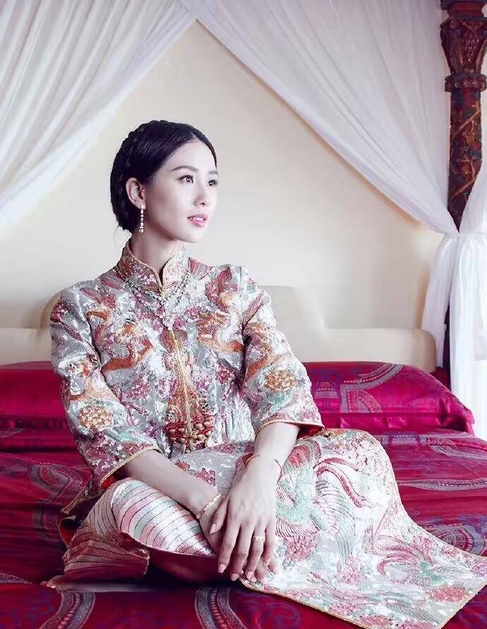 刘诗诗的中国式婚纱照真是让我惊叹了很多年!