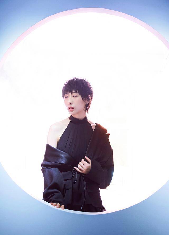 "驴脸影后"任素汐,从一夜成名到"绯闻不断",她经历了什么?