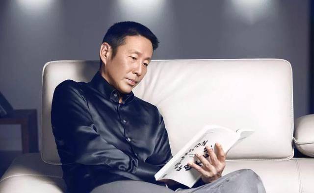 被66岁的陈道明帅到了!