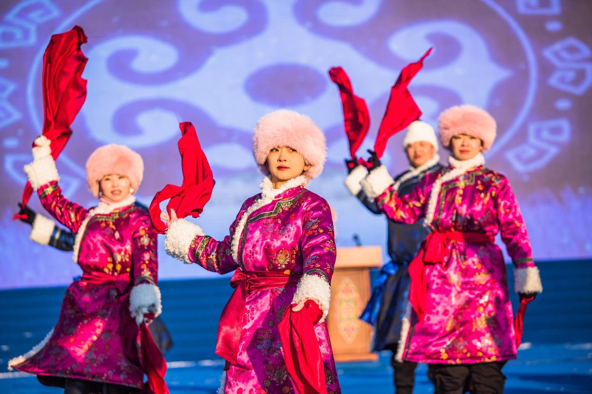 大庆冰雪渔猎那达慕,观冬捕,喝鱼汤,赏民俗,赴一场冰雪盛宴_黑龙江省