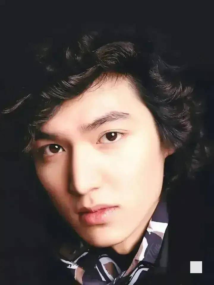 没逃过韩国酵母的李敏镐,看他年轻时美少年与贵公子随意切换镜头_样子