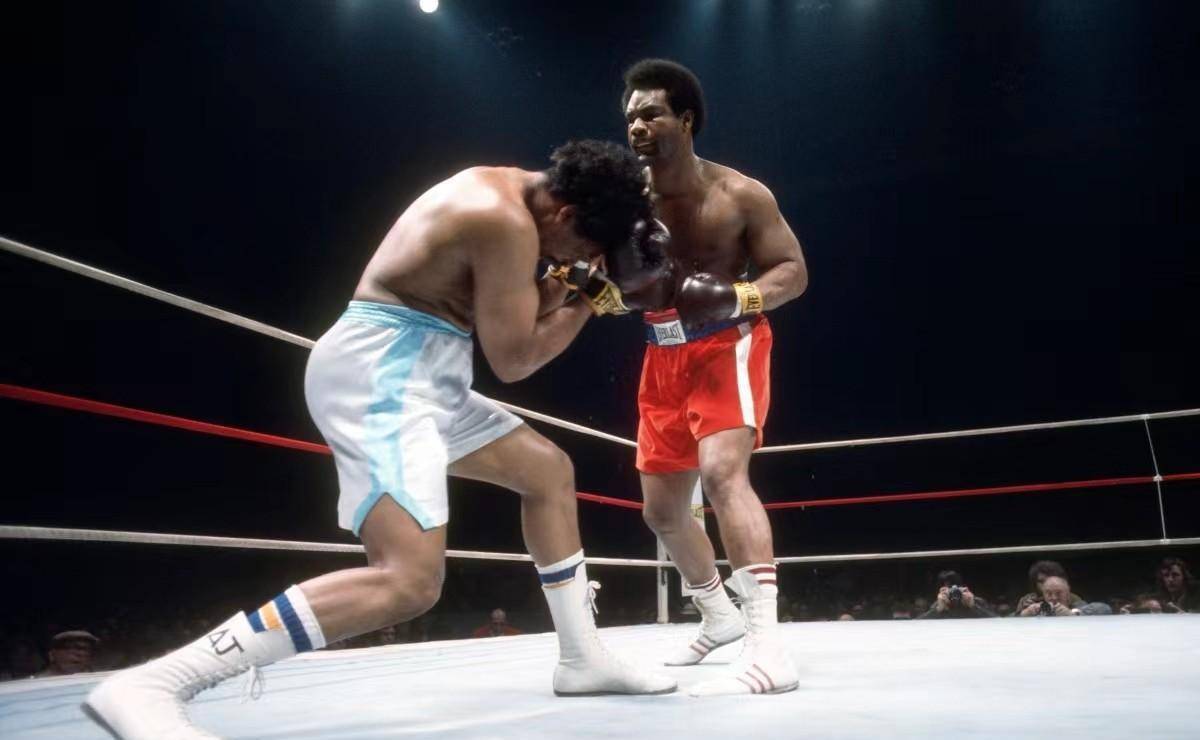 福尔曼评出10大最佳重量级拳手:泰森第8,富里,维尔德未上榜_穆罕默德