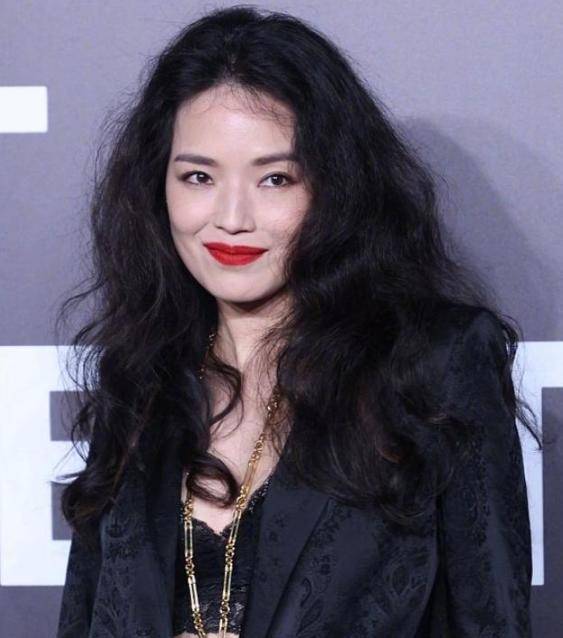 她是李易峰《暗夜行者》中的女二,曾和杨洋合作,高167cm却不红_宋奕星