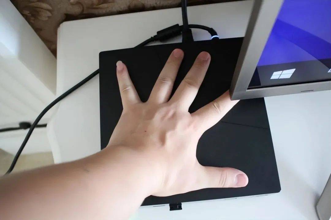 超小外星人mini电脑只要600块,自带独显可玩3a大作_alpha_内存_机器