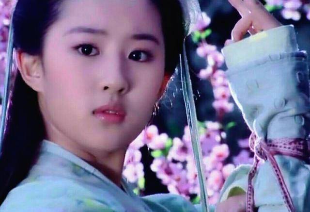 刘亦菲的这些照片,才是真正的颜值巅峰!_赵灵儿_小龙女_公主