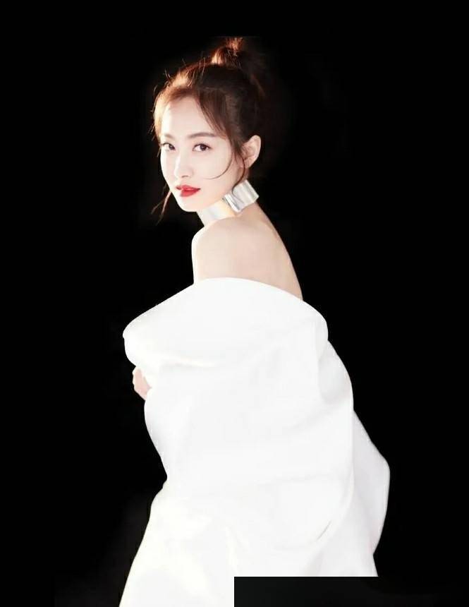 弹力十足:宋茜健身成果大曝光,完美身材让人无法忽视_音乐_活动_演艺