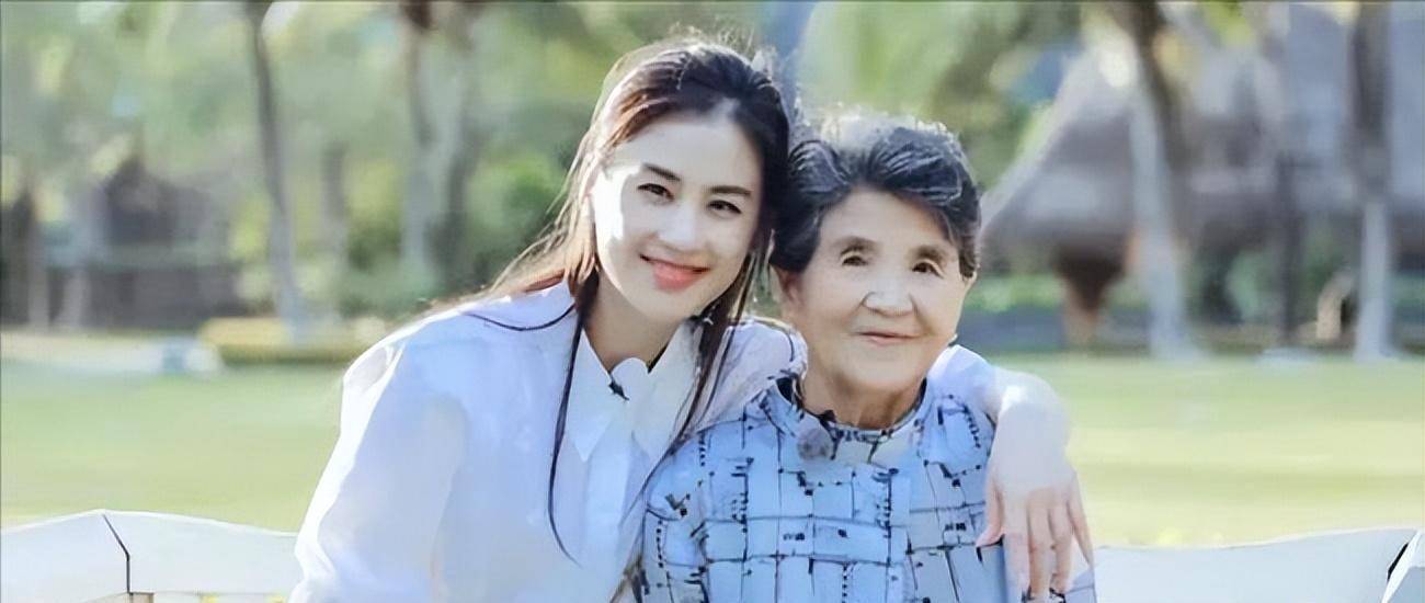 公婆,耗尽了她所有的运气;剧照至于忽视自己的亲生母亲,在黄圣依眼里