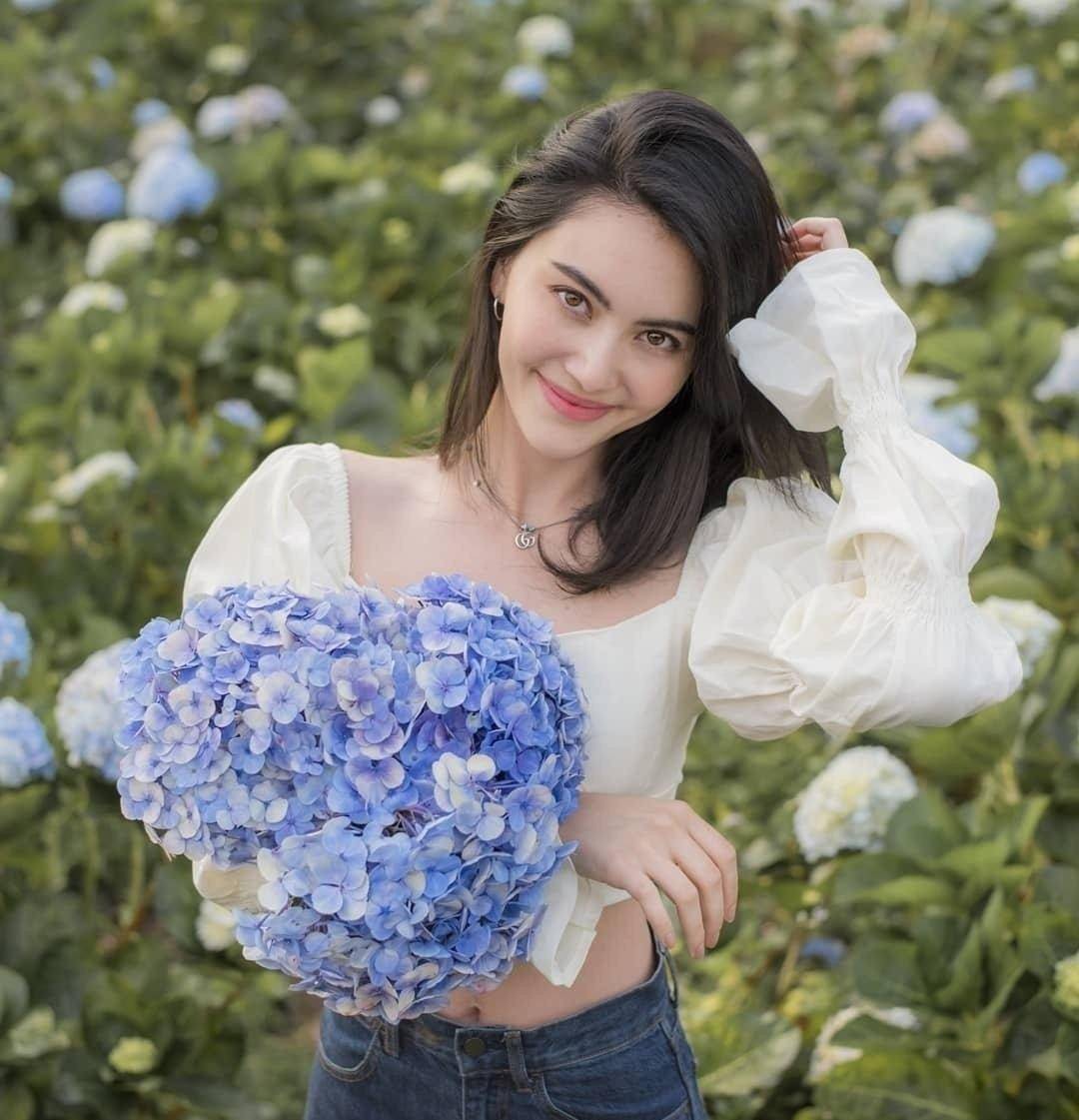 国外神颜女星,出道至今容颜依旧,令人羡慕_亲爱的_janie_chompoo