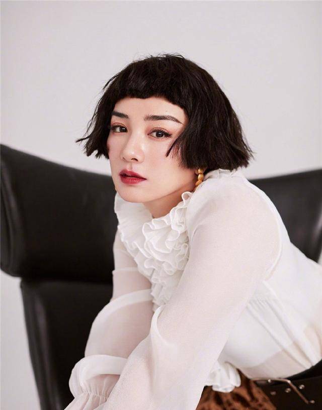 黄奕美照一览,身材高挑双腿修长,哪里像是42岁_黄奕宅_身体_臀部