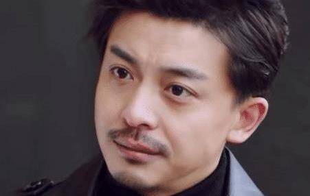 原创李佳航新剧上线,首次转型失败,网友:演啥都像张伟!