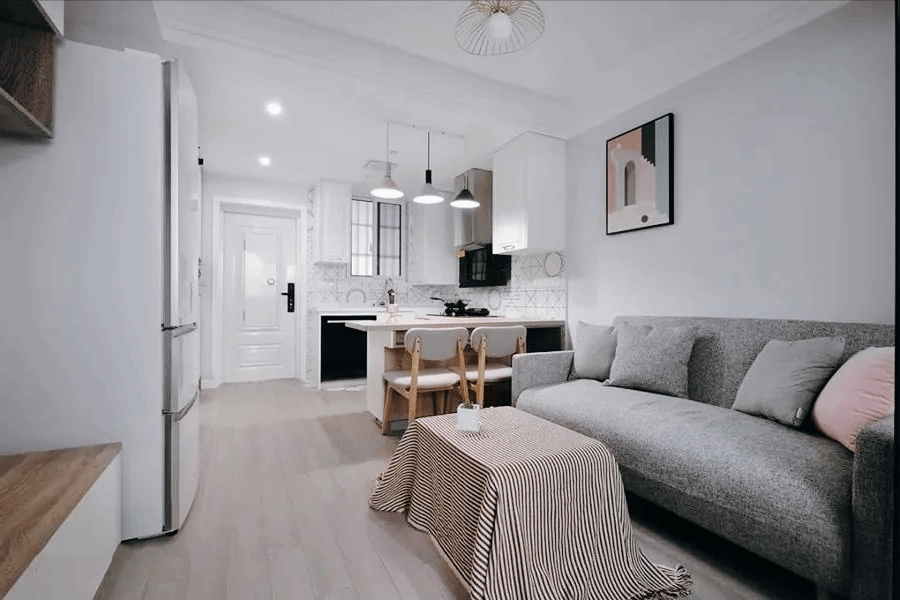 35平米小户型装修,精心设计空间布局,提供舒适与便捷_卧室_厨房_客厅