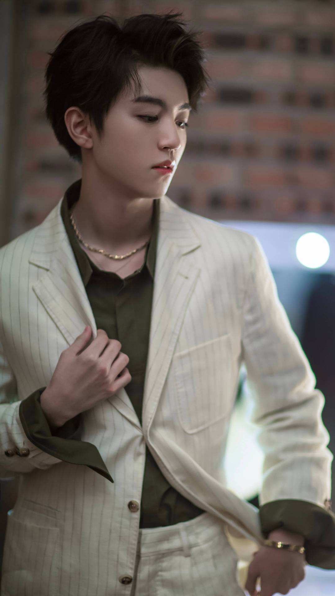 tfboys |王俊凯,4k超清全面屏手机壁纸